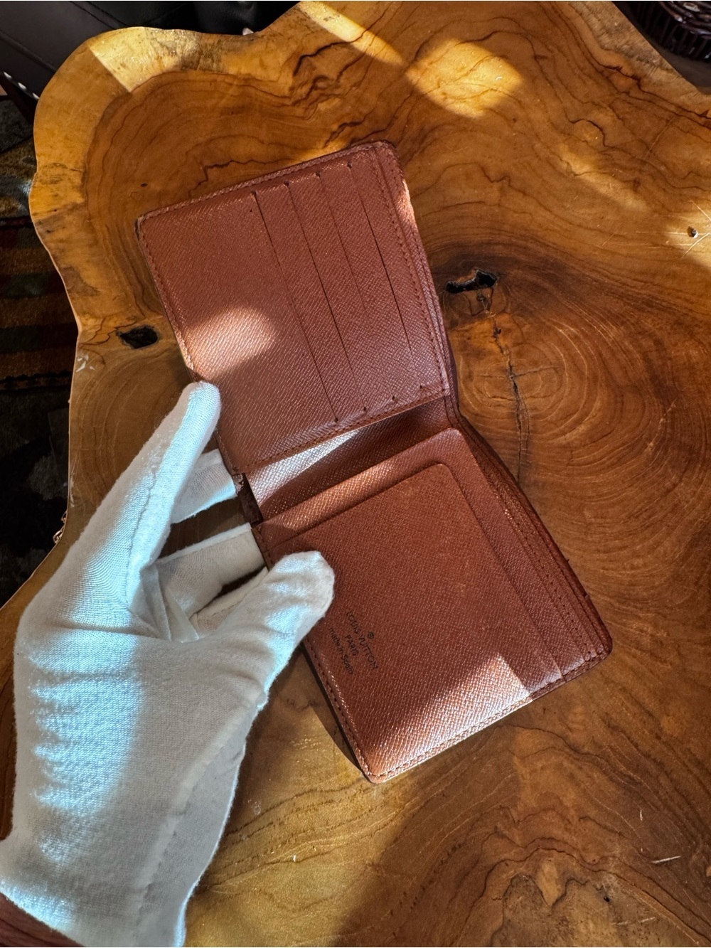 men’s monogram, brown bifold, wallet, vintage 1998 - Picture 6 of 16